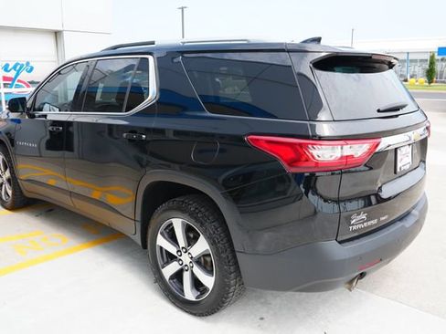 Used 2018 Chevrolet Traverse LT AWD/4WD image 39