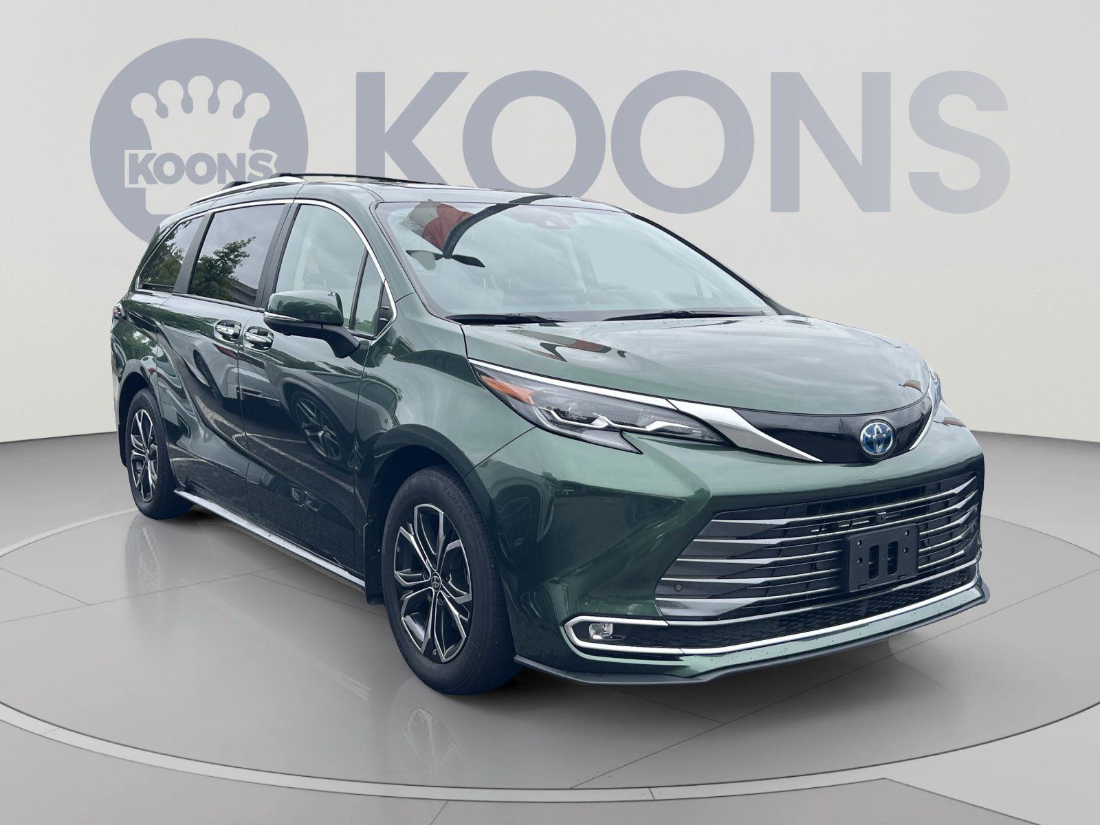 Used 2025 Toyota Sienna Platinum AWD/4WD image 7