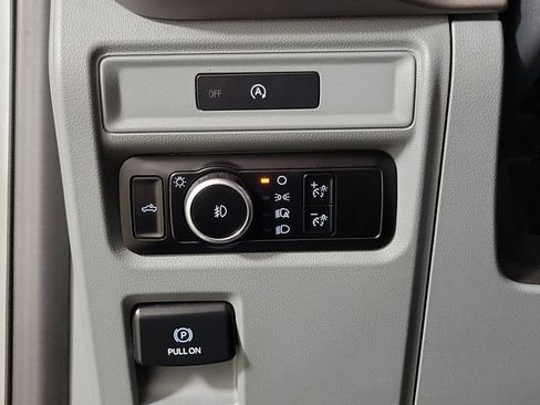 Used 2025 Ford F150 XLT w/ Equipment Group 301A Standard RWD image 23