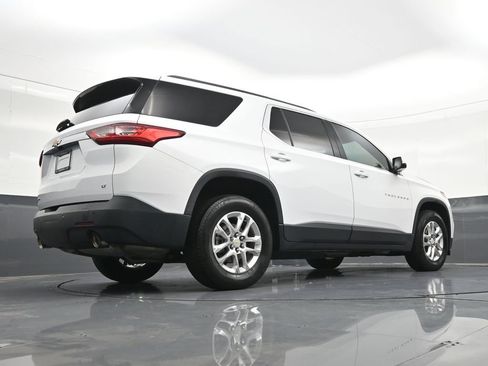 Used 2020 Chevrolet Traverse LT FWD image 26