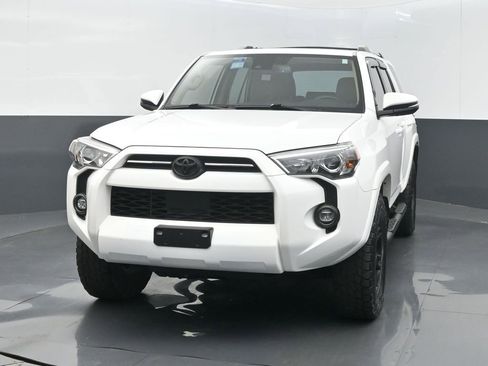 Used 2023 Toyota 4Runner SR5 Premium w/ Moonroof Package AWD/4WD image 2