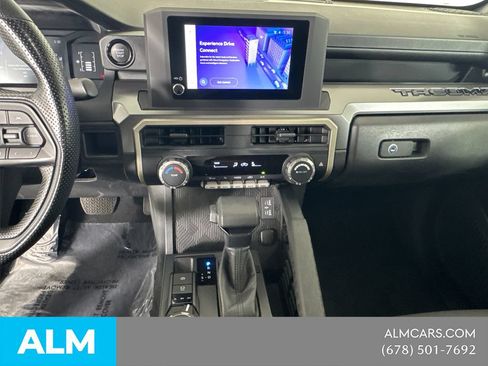 Used 2024 Toyota Tacoma SR5 AWD/4WD image 31