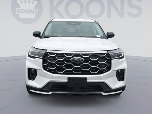 New 2026 Ford Explorer Platinum image 11