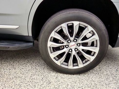 Used 2023 GMC Yukon Denali AWD/4WD image 9