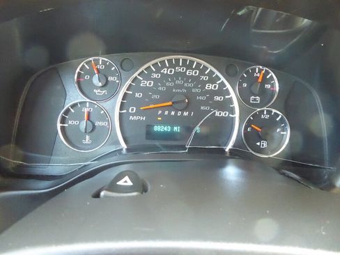 Used 2018 Chevrolet Express 3500 LS image 12