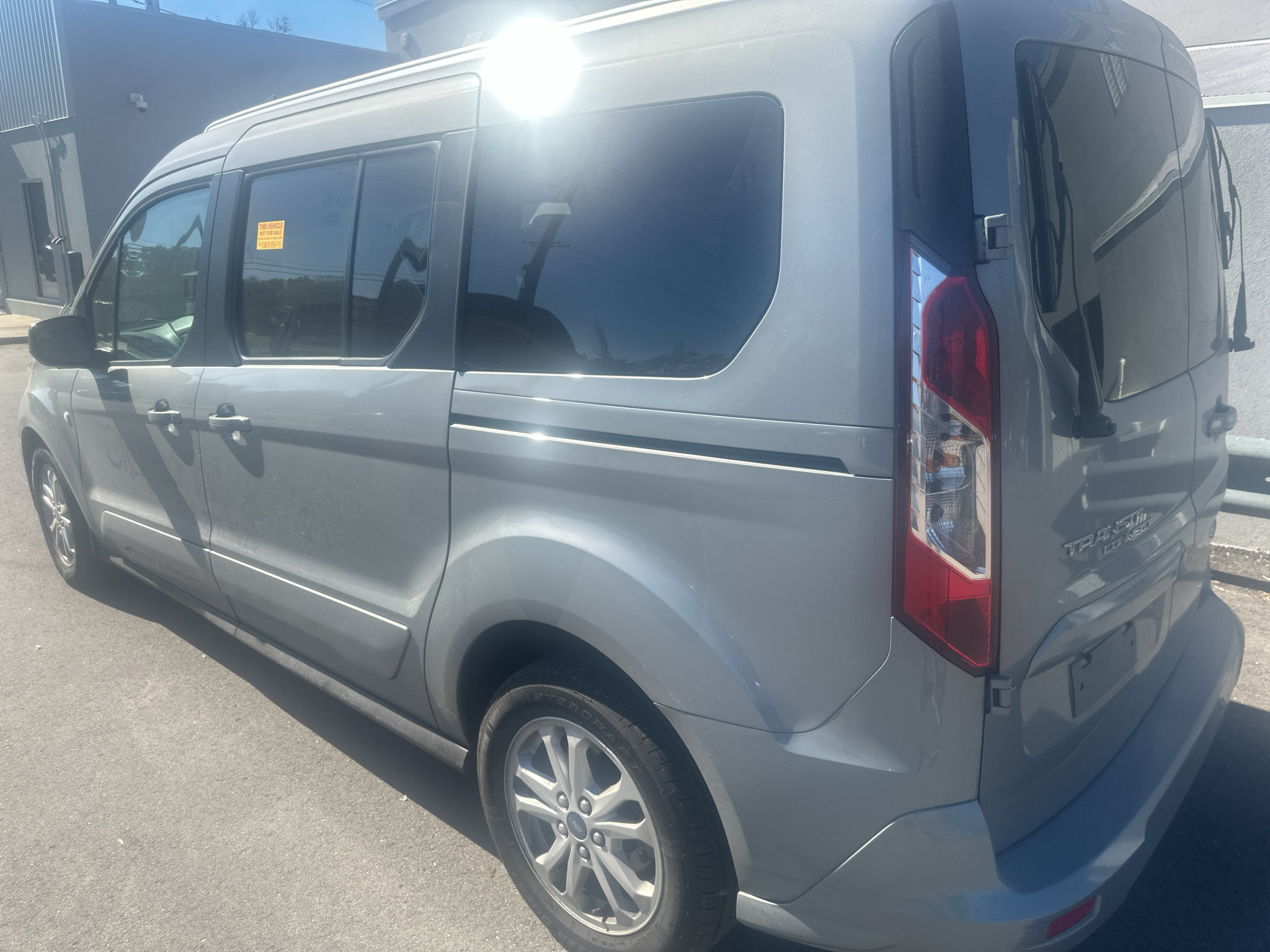 Used 2022 Ford Transit Connect XLT FWD image 4