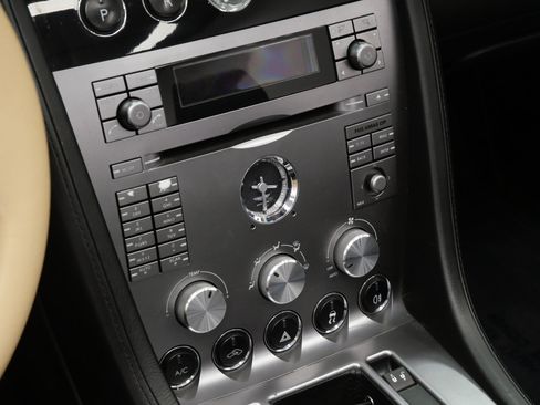 Used 2008 Aston Martin DB9 Volante RWD image 17