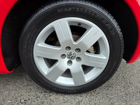Used 2004 Volkswagen Beetle GLS FWD image 39