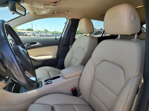 Used 2020 Mercedes-Benz GLA 250 image 7