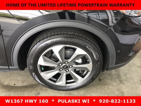Used 2023 Ford Escape Platinum w/ Premium Technology Package AWD/4WD image 3