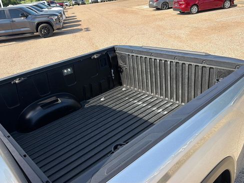 Used 2024 Toyota Tundra Limited AWD/4WD image 15