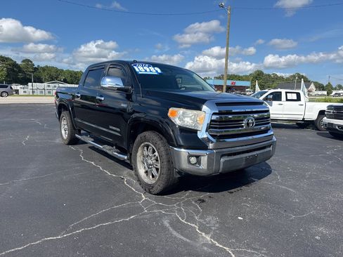Used 2016 Toyota Tundra SR5 w/ SR5 Upgrade Package RWD image 7