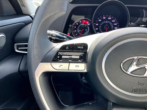 Used 2023 Hyundai Elantra SEL image 23