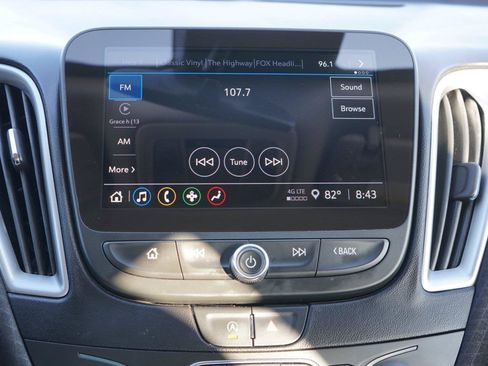 Used 2025 Chevrolet Malibu LT FWD image 13