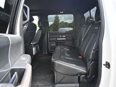 Used 2020 Ford F450 Platinum w/ FX4 Off-Road Package AWD/4WD image 16