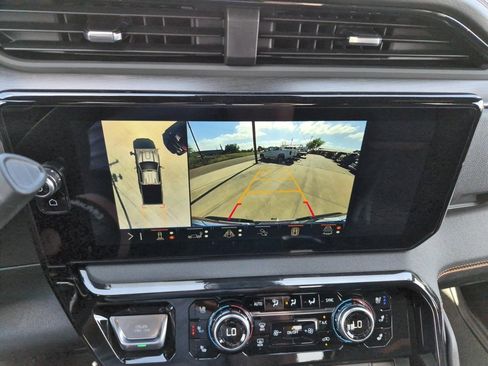 New 2026 GMC Sierra 2500 AT4 w/ AT4 Premium Plus Package AWD/4WD image 23