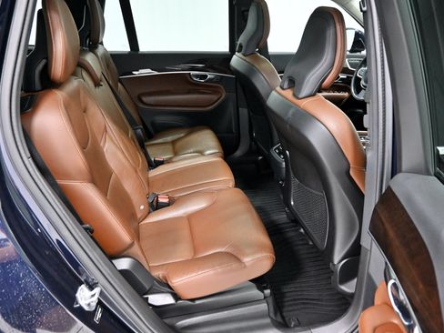 Used 2019 Volvo XC90 T6 Momentum w/ Protection Package Premier AWD/4WD image 31