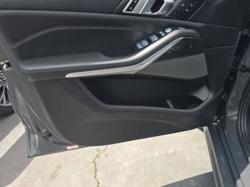 Used 2023 BMW X7 M60i w/ Executive Package image 11