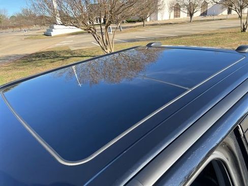 Used 2023 Ford F350 Lariat w/ Lariat Ultimate Package image 14