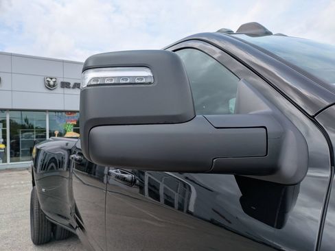 New 2026 RAM 3500 Laramie AWD/4WD image 13