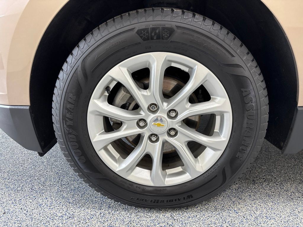 Used 2018 Chevrolet Equinox LT AWD/4WD image 43