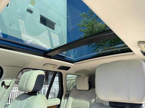 Used 2021 Land Rover Range Rover Westminster Edition image 32