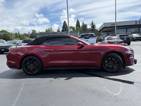 Certified 2018 Ford Mustang GT Premium w/ Black Accent Package RWD image 5