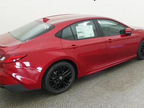 New 2026 Toyota Camry SE FWD image 9