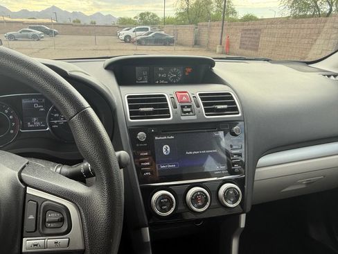 Used 2018 Subaru Forester 2.5i Premium AWD/4WD image 21