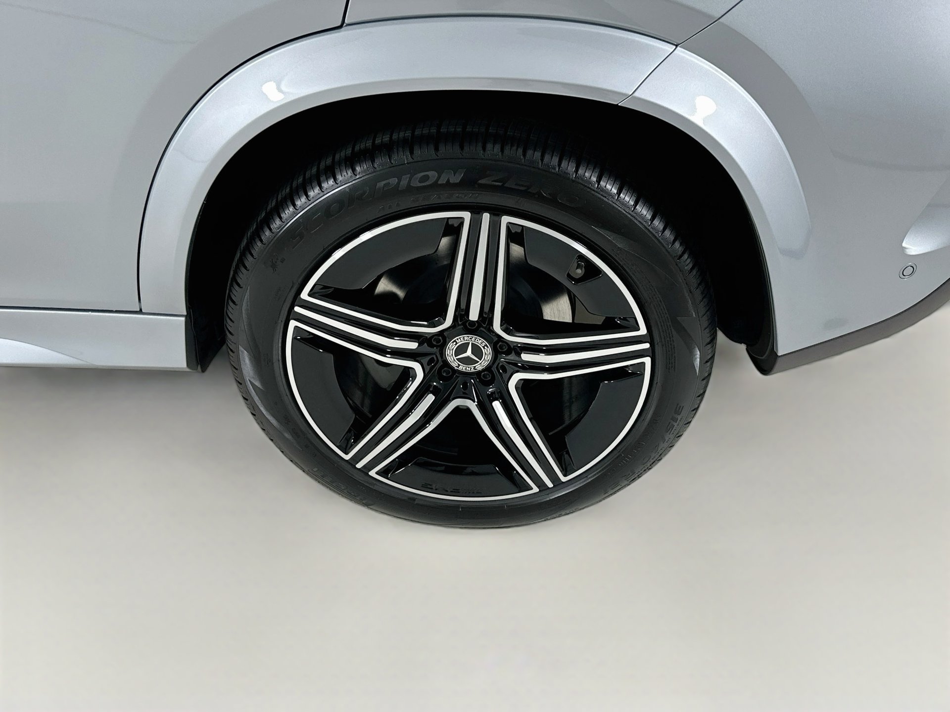 New 2026 Mercedes-Benz GLE 450 4MATIC image 35