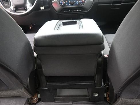 Used 2018 Chevrolet Silverado 1500 LT w/ High Desert Package image 16