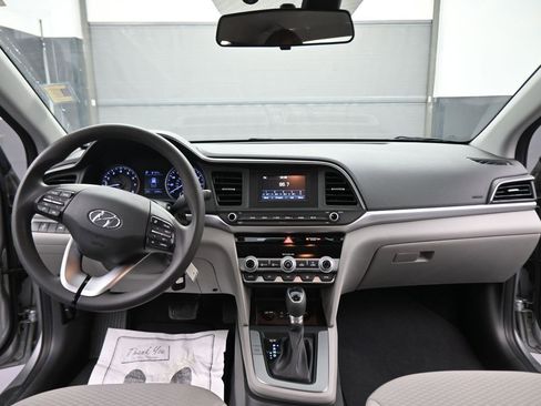 Used 2020 Hyundai Elantra SE image 43