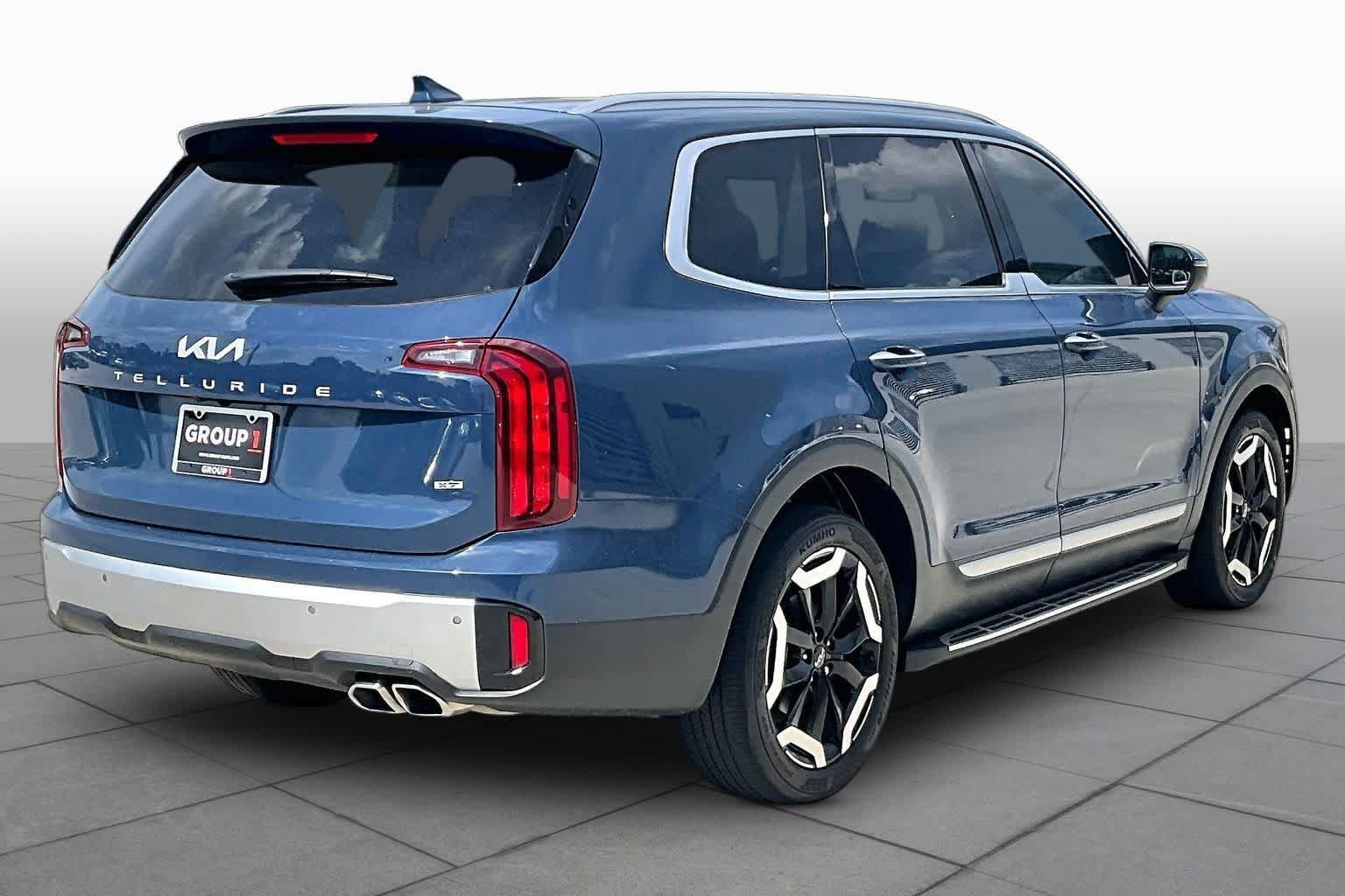 Used 2023 Kia Telluride S AWD/4WD image 12