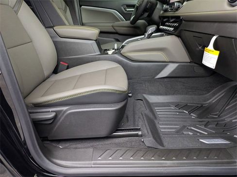 New 2026 Chevrolet Colorado ZR2 w/ Technology Package image 36