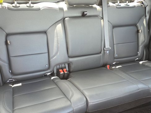 Used 2023 GMC Sierra 1500 SLT RWD image 21