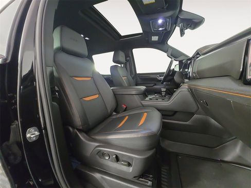 Used 2024 GMC Sierra 1500 AT4 w/ Technology Package image 15