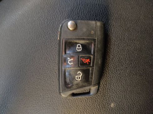 Used 2021 Volkswagen Jetta S FWD image 32