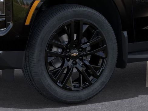 New 2026 Chevrolet Suburban Premier image 10
