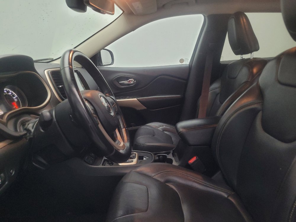 Used 2018 Jeep Cherokee Limited FWD image 17