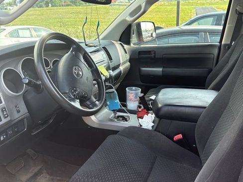 Used 2013 Toyota Tundra 4x4 Double Cab w/ TRD Off-Road Pkg image 1