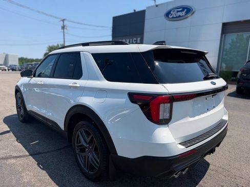 Used 2025 Ford Explorer ST AWD/4WD image 5