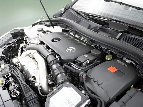 Used 2025 Mercedes-Benz GLA 250 image 15