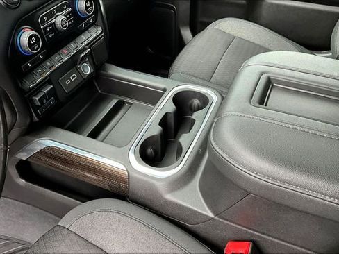 Used 2021 Chevrolet Silverado 1500 LT Trail Boss w/ Safety Package AWD/4WD image 18