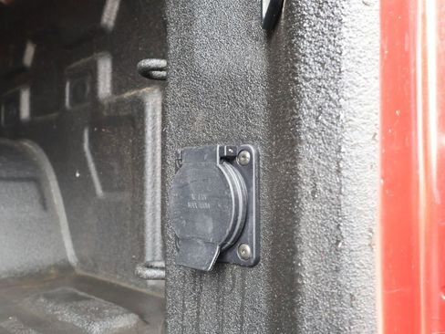 Used 2021 Chevrolet Silverado 1500 LT Trail Boss w/ Convenience Package II image 34