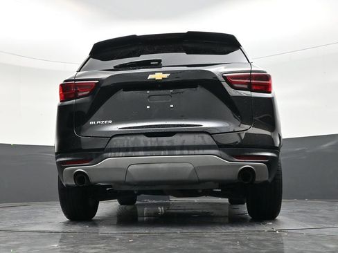 Used 2024 Chevrolet Blazer LT FWD image 23
