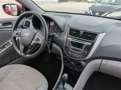 Used 2016 Hyundai Accent SE w/ Option Group 02 FWD image 32