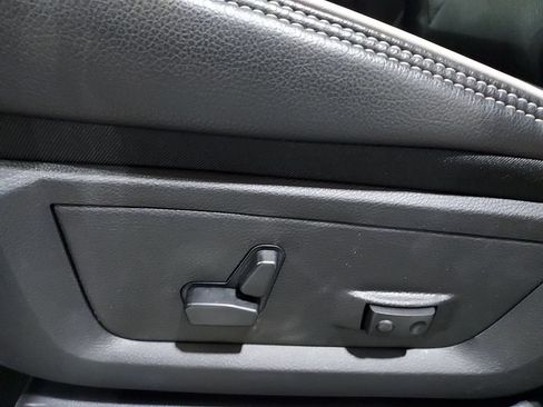 New 2026 RAM 3500 Laramie AWD/4WD image 18