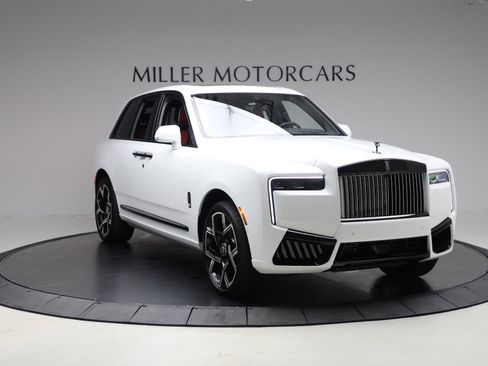 Certified 2025 Rolls-Royce Cullinan Black Badge AWD/4WD image 12