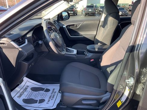 Used 2023 Toyota RAV4 LE image 2