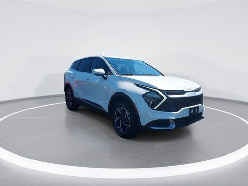 Certified 2023 Kia Sportage LX image 2